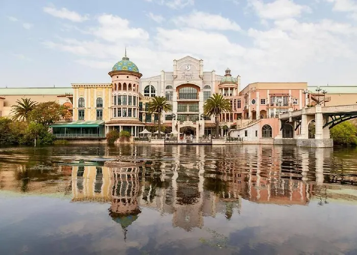 Renovated, Pools, Park, Gym, Parking, Canal Walk Access